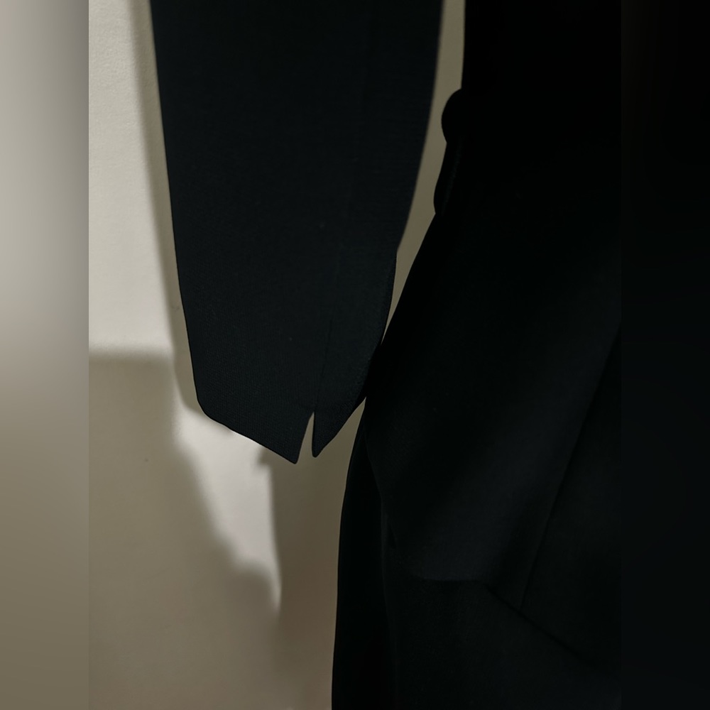 Women’s Navy Blue Suit, Gold Button Accents, Size 6 Blazer & Size 10 Skirt - Picture 3 of 9